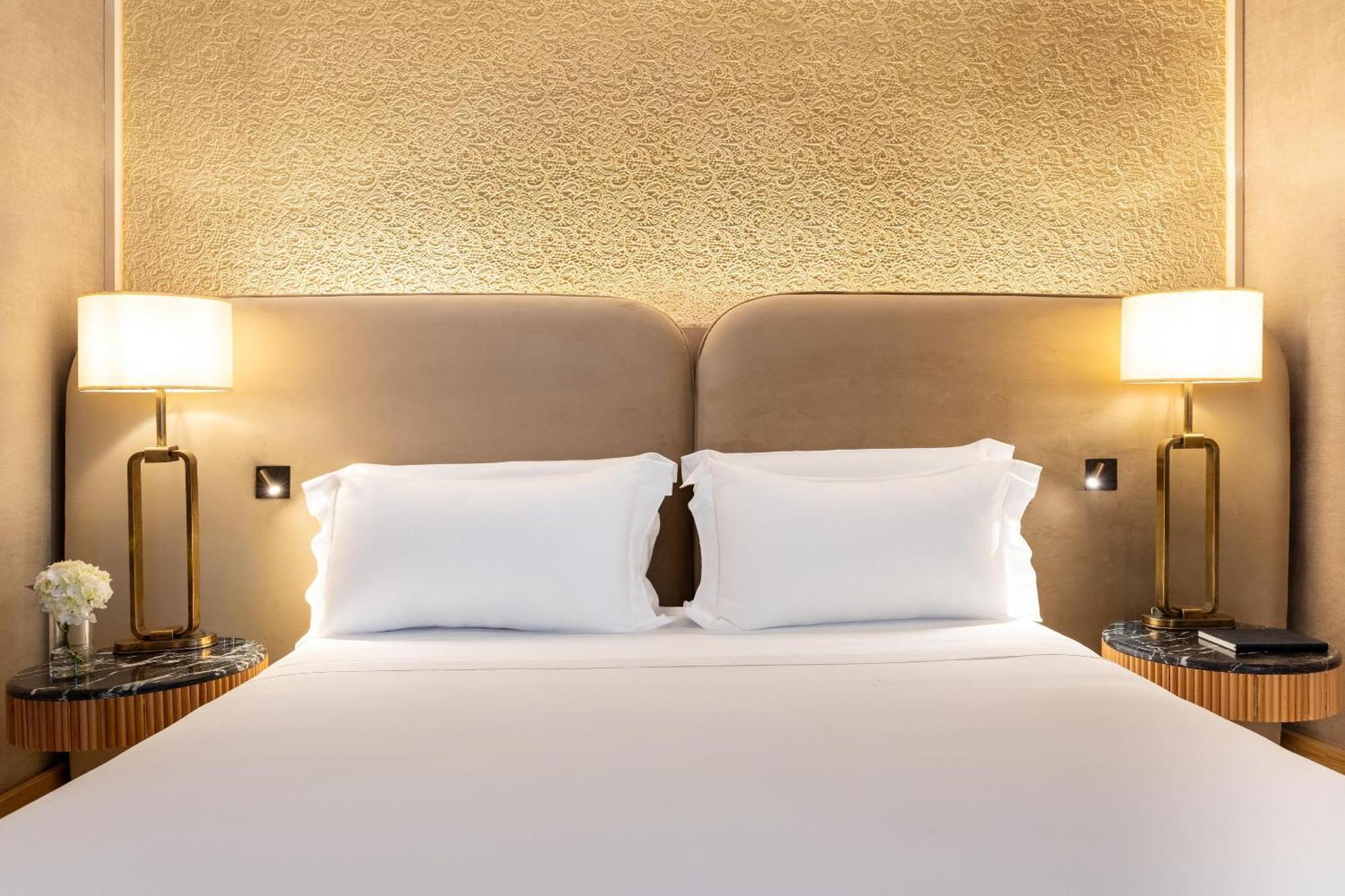 Deluxe Room,1773685896:JPEG